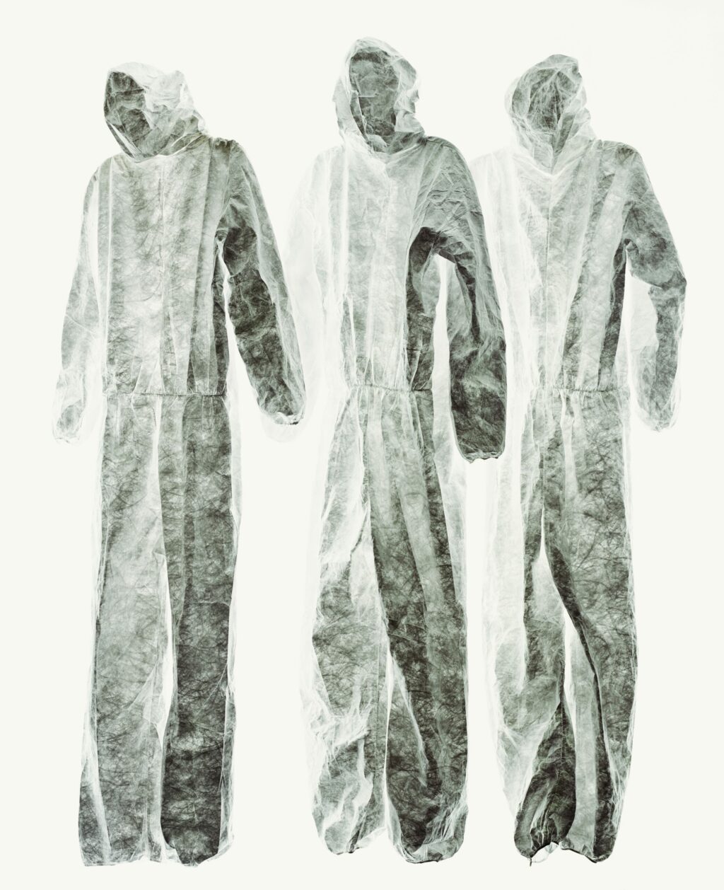Sonja Braas, « Suits », 2015, © VG Bild und Kunst, une image de la série « An Abundance of Caution », 2014-2017 | sonjabraas.com