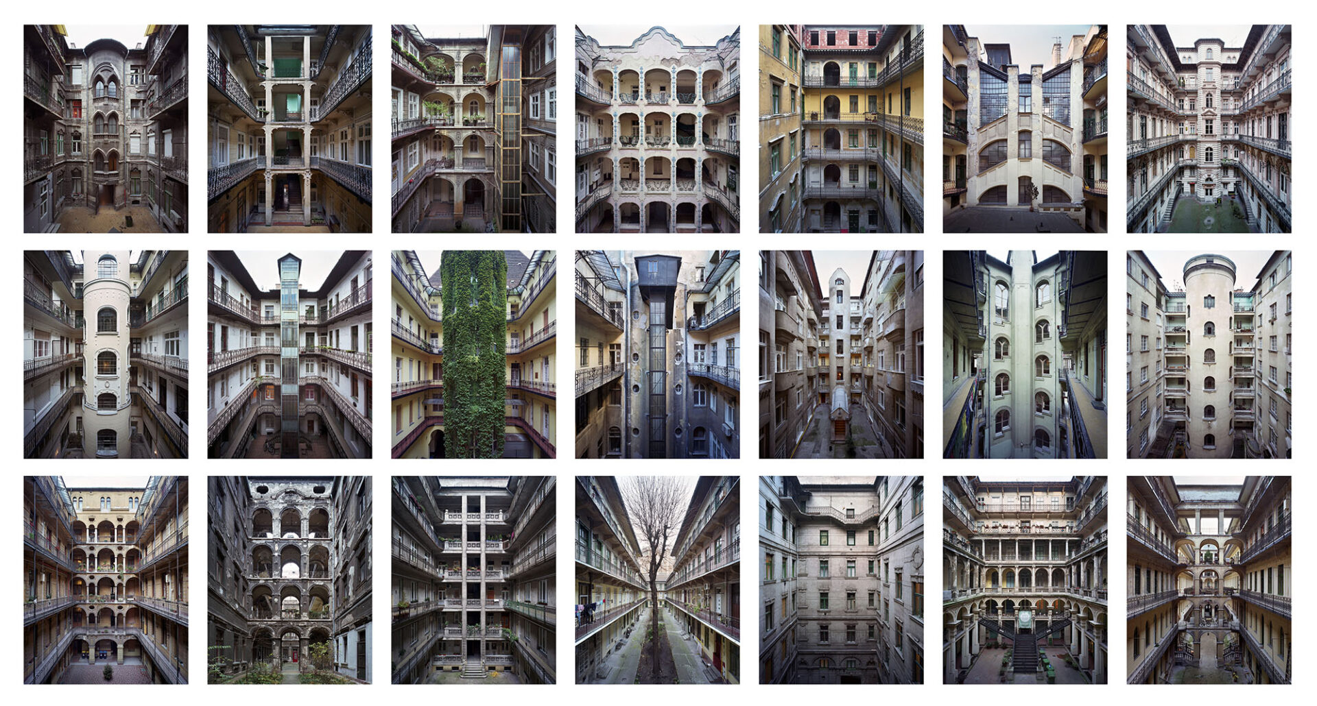 Typology #1, 2014-2016 tirée de la série « Budapest Courtyards », © Yves Marchand et Romain Meffre